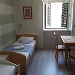 דירה Lelli